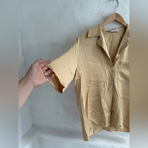 Zara gold button down tee - Picture 6 of 10